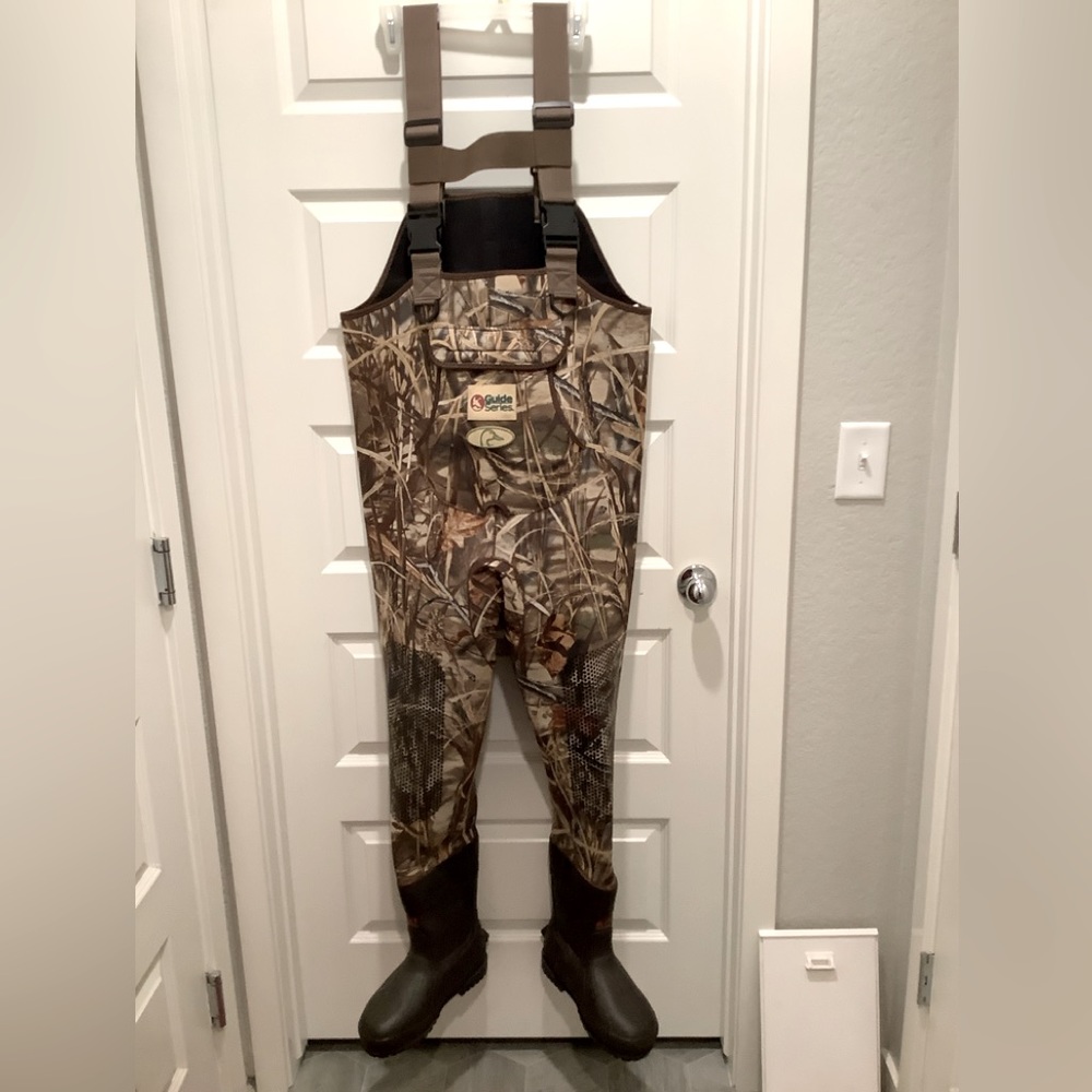 Men’s Guide Series Camouflage Waders, Size Medium, Boot Size 9